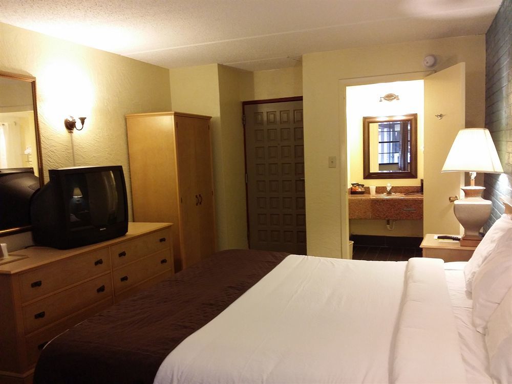 Motel 6 Tallahassee, Fl North Monroe Екстериор снимка